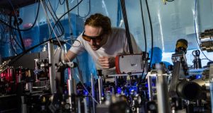 Physicists build bizarre molecules called Rydberg polarons