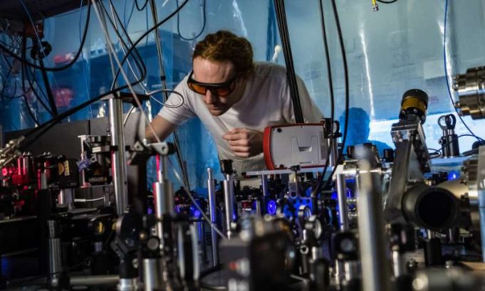 Physicists build bizarre molecules called ‘Rydberg polarons’ Physicists build bizarre molecules called Rydberg polarons