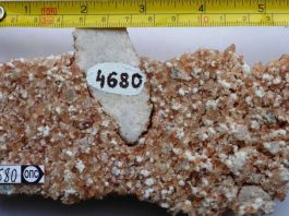 Two billion year old salt rock reveals rise of oxygen in ancient atmosphere