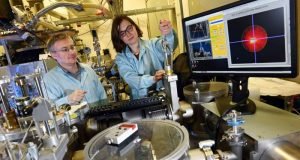 Scientists create plasma using nanowires and long wavelength ultrashort pulse laser