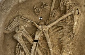 Çatalhöyük: 9,000 years ago, a community with modern urban problems atalhöyük 9000 years ago a community with modern urban problems