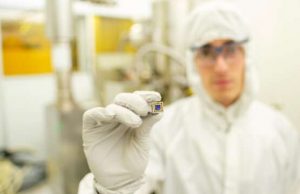 Physicists discover new quantum trick for graphene: magnetism Physicists discover new quantum trick for graphene magnetism