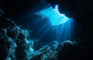 Electricity-driven undersea reactions may have been important for the emergence of life cropped Electricity driven undersea reactions may have been important for the emergence of life