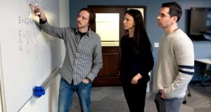 cropped Researchers lead breakthrough in quantum computing