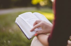 A lack of background knowledge can hinder reading comprehension cropped A lack of background knowledge can hinder reading comprehension