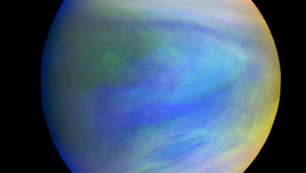 cropped Mysterious cloud absorbers seen to drive Venusian albedo climate