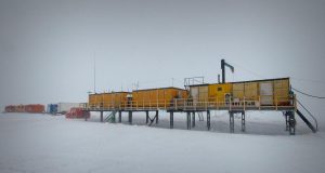 cropped Scientists discover stardust in Antarctic snow