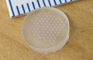 Skin patch could painlessly deliver vaccines, cancer medications in one minute cropped Skin patch could painlessly deliver vaccines cancer medications in one minute