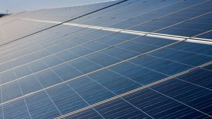 cropped Discovery challenges accepted rule of organic solar cell design