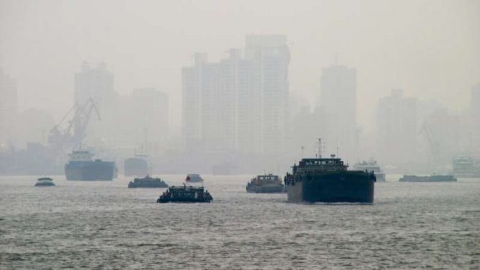 cropped Environmental pollution in China decreases