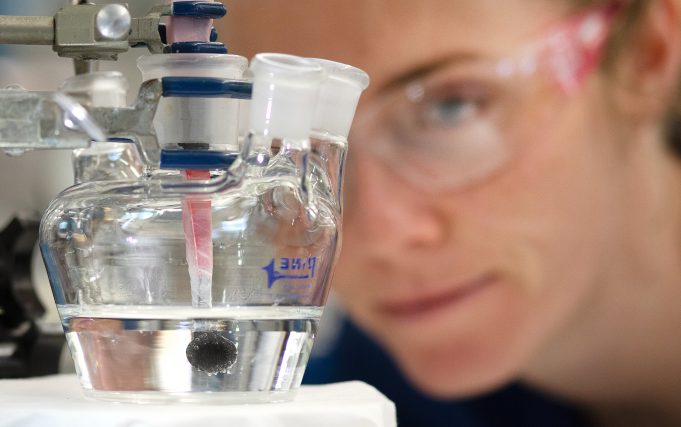 Study shows a much cheaper catalyst can generate hydrogen in a commercial device Study shows a much cheaper catalyst can generate hydrogen in a commercial device