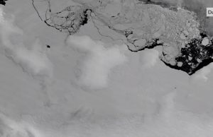 Warm ocean water attacking edges of Antarcticas ice shelves 1