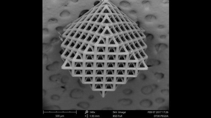 New 3-D-printed lattice designs defy conventional wisdom on metamaterials cropped New 3 D printed lattice designs defy conventional wisdom on metamaterials