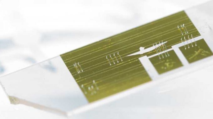 cropped Re­searchers de­vel­op a com­pact in­frared spec­trom­e­ter