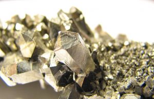 Niobium used as catalyst in fuel cell