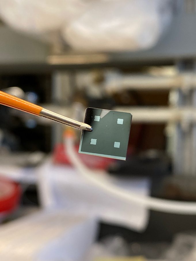 Camouflage made of quantum material could hide you from infrared cameras Camouflage made of quantum material could hide you from infrared cameras