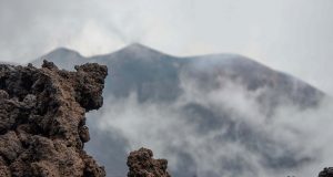 Carbon emissions from volcanic rocks can create global warming