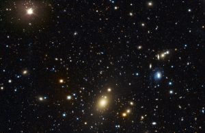 Heavyweight in the heart of the Abell 85 central galaxy Heavyweight in the heart of the Abell 85 central galaxy 1