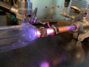 Researchers discover new way to split and sum photons with silicon scaled