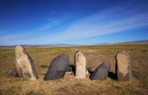 5,200-year-old grains in the eastern Altai Mountains redate trans-Eurasian crop exchange 5200 year old grains in the eastern Altai Mountains redate trans Eurasian crop exchange