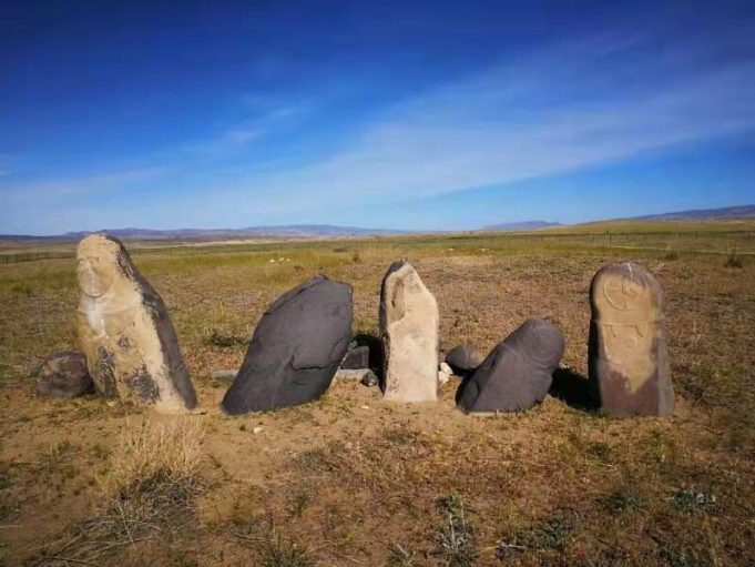 5200 year old grains in the eastern Altai Mountains redate trans Eurasian crop exchange