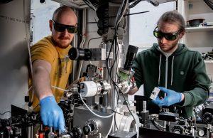 A quantum of solid: A glass nanoparticle in the quantum regime A quantum of solid A glass nanoparticle in the quantum regime