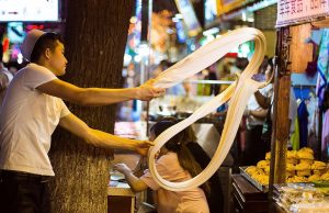 Breakthrough creates tough material able to stretch, heal and defend itself Breakthrough creates tough material able to stretch heal and defend itself