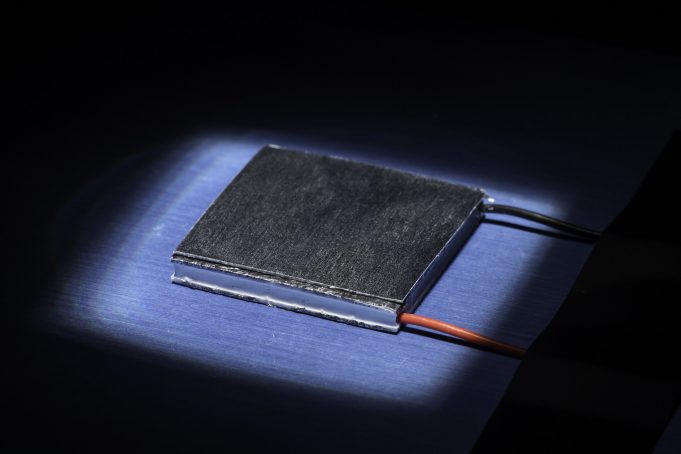 Lasers etch a ‘perfect’ solar energy absorber Lasers etch a perfect solar energy absorber scaled