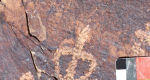 Ancient mantis man petroglyph discovered in Iran scaled