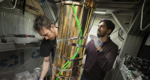 Researchers demonstrate the missing link for a quantum internet scaled