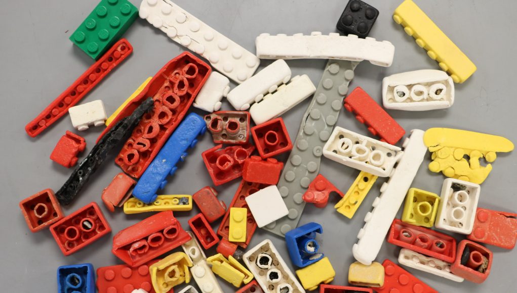 Study suggests LEGO bricks could survive in ocean for up to 1300 years scaled