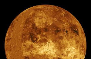 Atmospheric tidal waves maintain Venus super rotation scaled