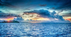 Discovery of unknown hydrogen in mid ocean ridge points to hidden biosphere