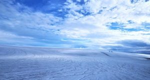 Early Mars was covered in ice sheets not flowing rivers