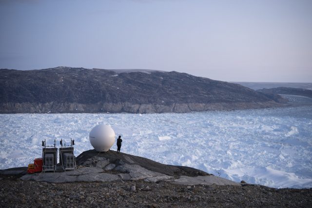 Greenland lost 586 billion tons of ice in 2019