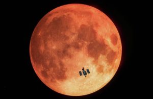 Hubble uses Earth as proxy for identifying oxygen on potentially habitable exoplanets
