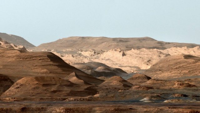 Field geology at Mars equator points to ancient megaflood