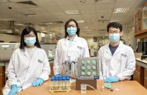 Engineers create smart aerogel that turns air into drinking water