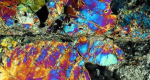 Going with the grains to explain a fundamental tectonic force