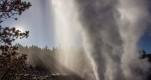 Reawakened geyser does not foretell Yellowstone volcanic eruptions study shows 1