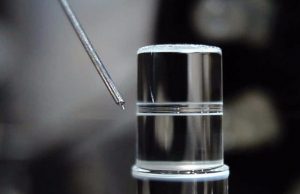 Trapping light without back reflections