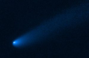 Comet makes a pit stop near Jupiters asteroids