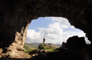 Neanderthals and Homo sapiens used identical Nubian technology