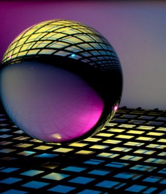 Scientist bridges the gap between quantum simulators and quantum computers