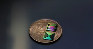 New tech builds ultralow loss integrated photonic circuits