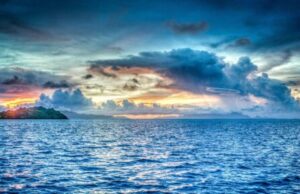 Ocean currents modulate oxygen content at the equator