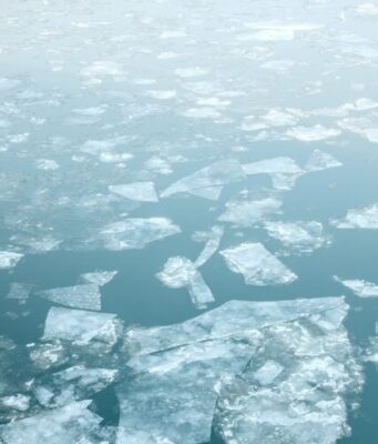 Earths cryosphere is shrinking by 87000 square kilometers per year